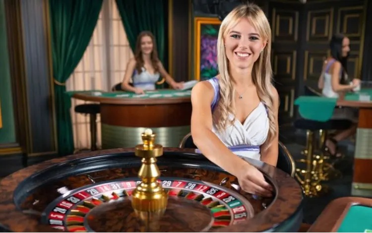 Play Live Roulette with Live Dealers